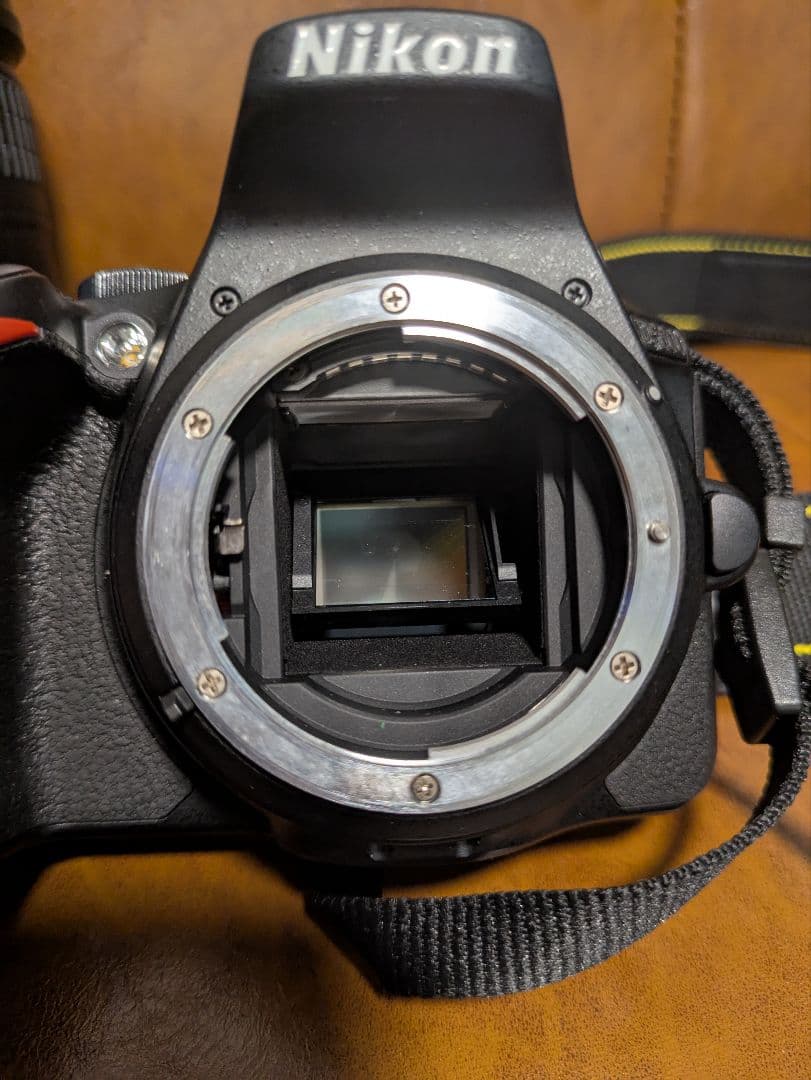 ひ*り様 ☆Nikon D5600動作確認済みレンズ2本付き☆