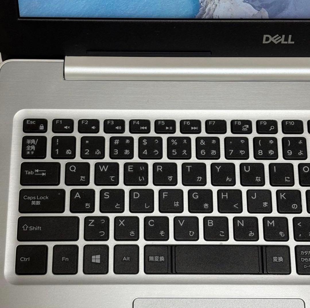 ●美品●ノートパソコン●DELL Inspiron 5570● 15.6インチ●
