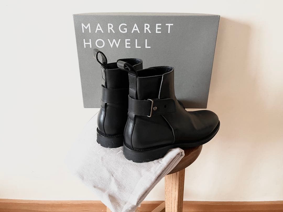 極美品 定価18万 2023新作 マーガレットハウエル レザーストラップブーツ
