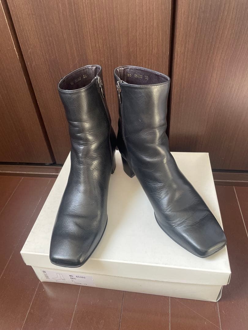 21日まで限定値下げ⭐︎美品☆ダイアナ☆ショートブーツ☆黒25㎝