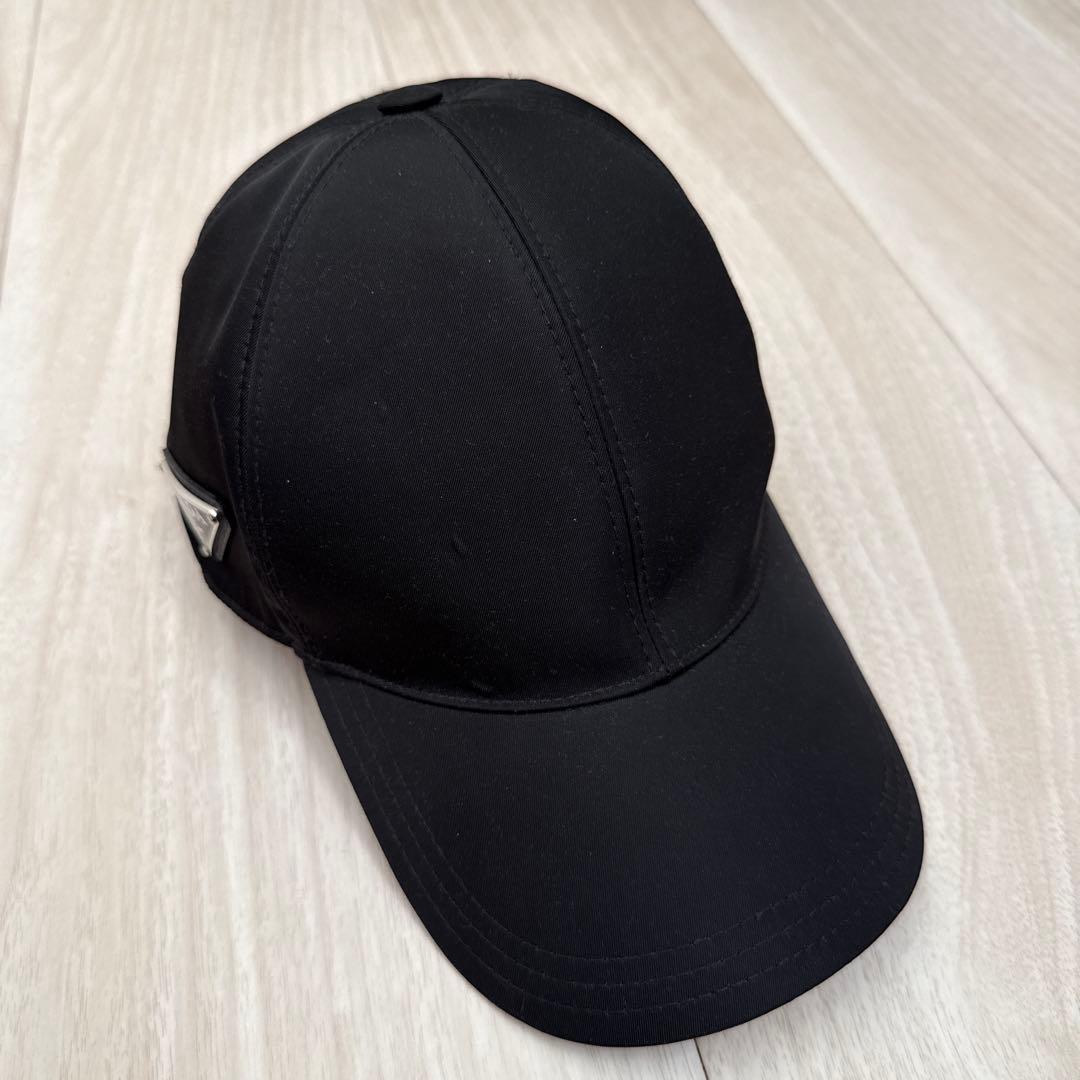 【美品】直営店購入　PRADA プラダ ベースボールキャップ Mサイズ