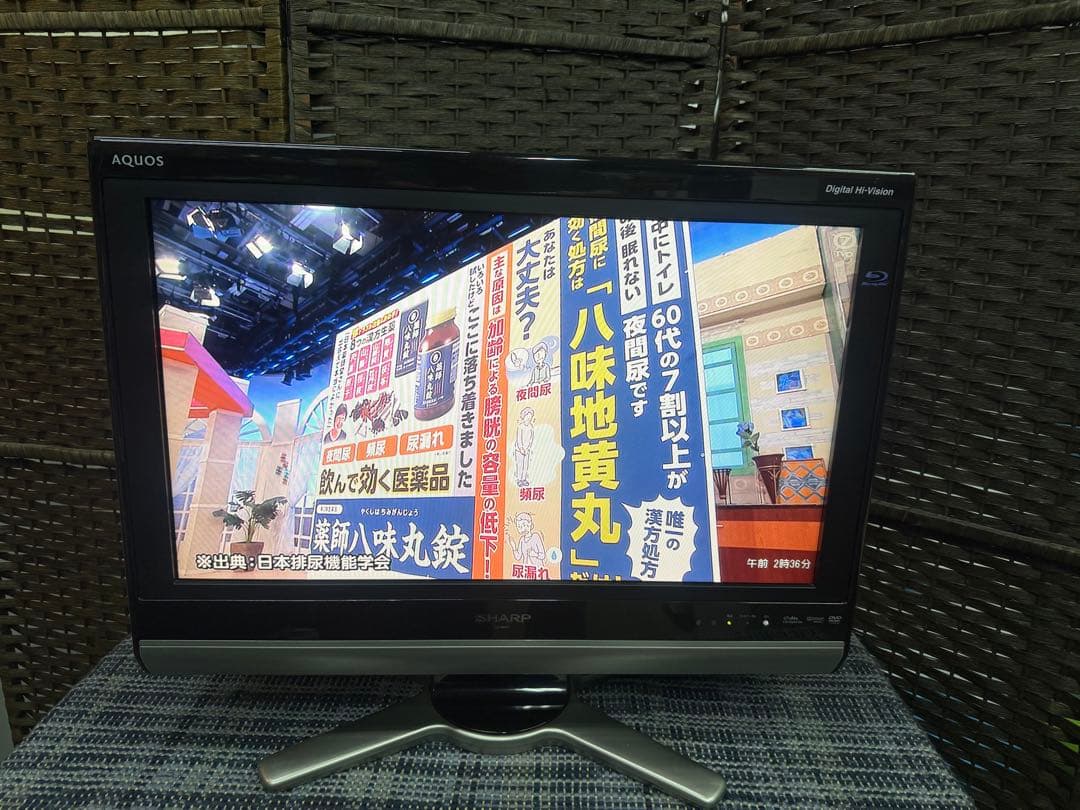 【洗浄消毒作業済】シャープ　ハイビジョン　液晶テレビ　ブルーレイLC-26DX1