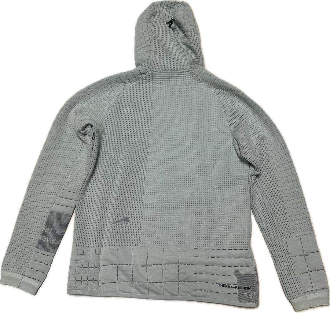 【レア】【新品】ナイキ　サーマ フィット　上下 M