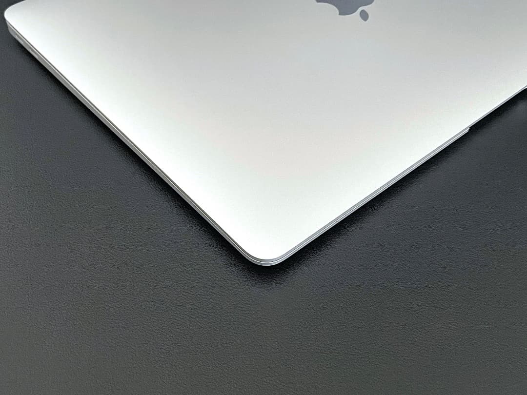 【美品・箱付】MacBook Air（M1,2020）13.3㌅ バッテリー良好