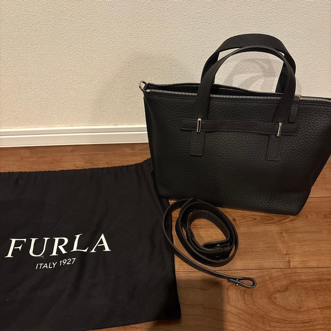 FURLA ブラックレザー トートバッグ【新品】