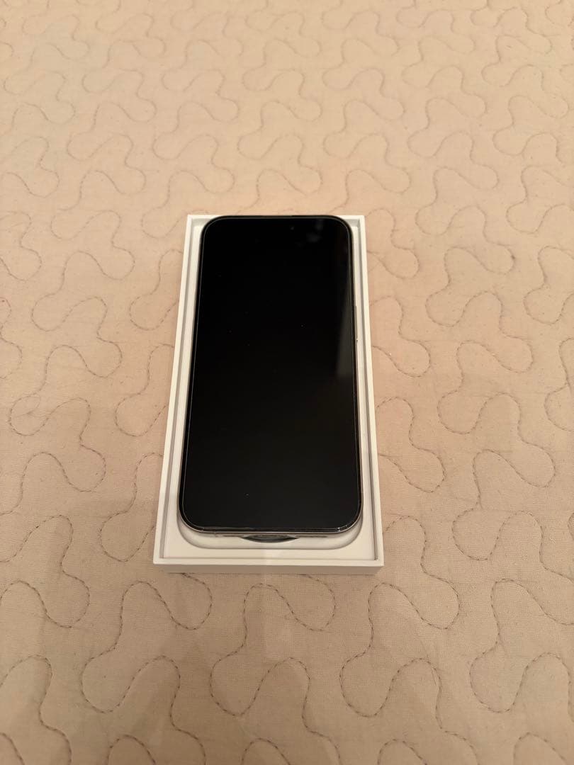 iPhone15 Pro 512GB ホワイトチタニウム