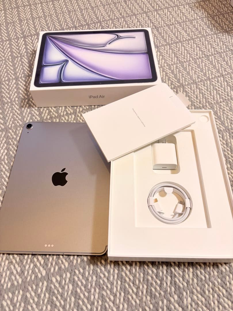 ポ*チ様 iPadAir M3 Cellular 256GB 7世代 SIMフリ