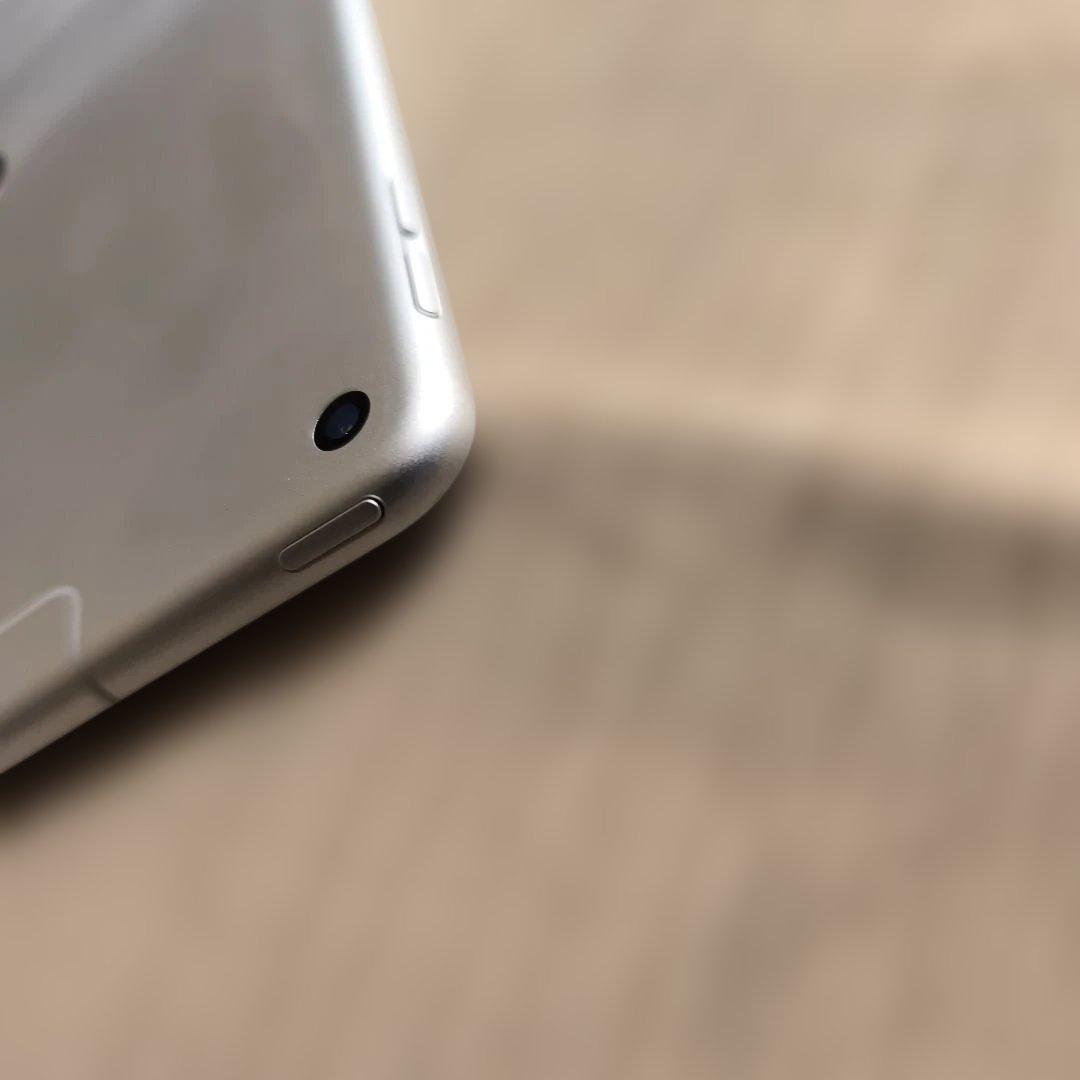 iPad 第8世代10.2インチ シルバー32㎇ Wi-Fiモデル 89％