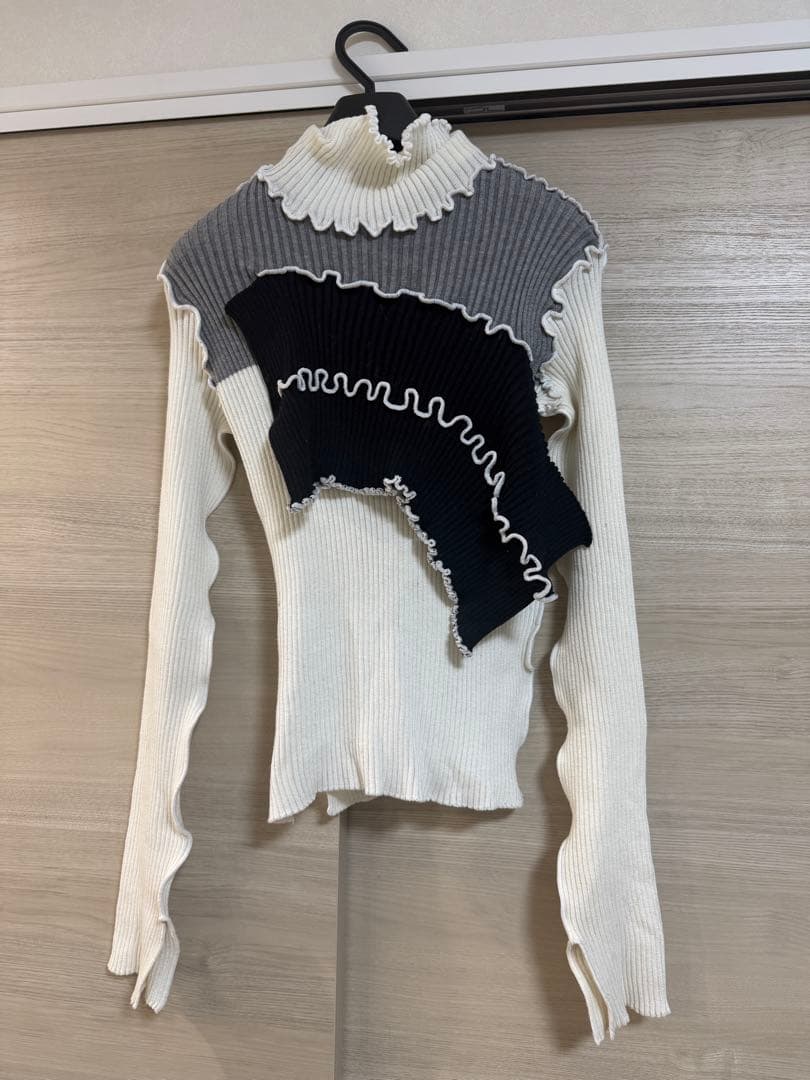 kotohayokozawa リブ編みフリル長袖ニット