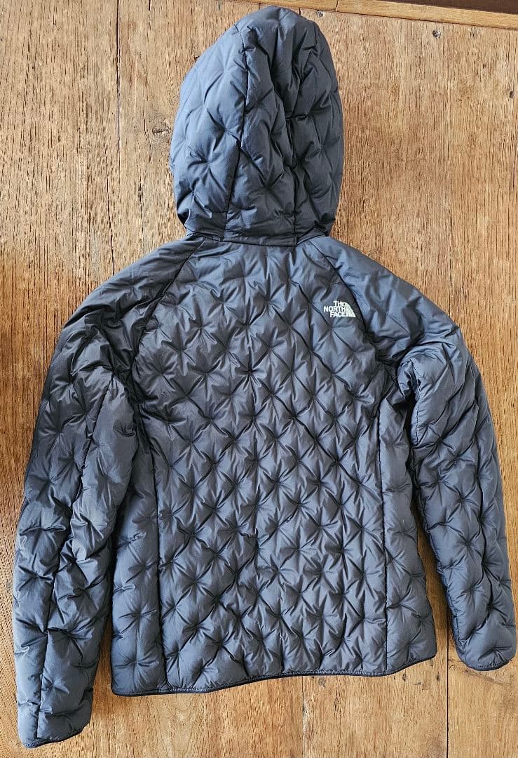 THE NORTH FACE アストロライトフーディ レディースL(ブラック)