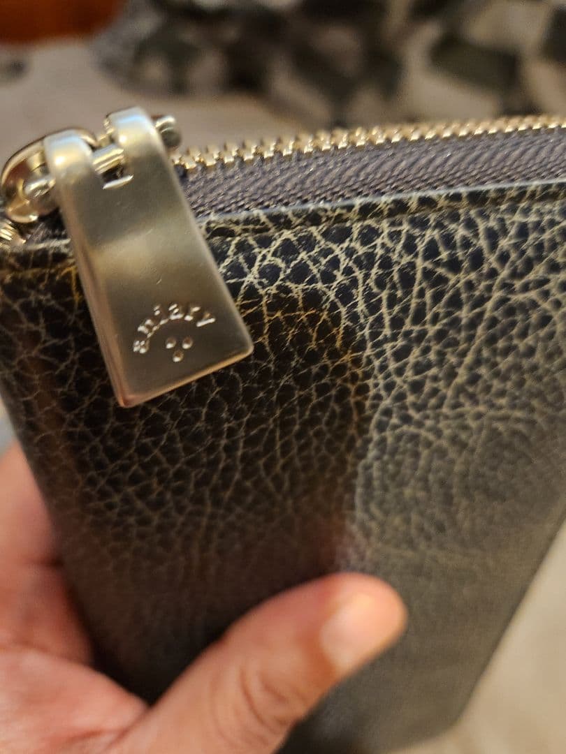 新品未使用 アニアリ aniary ロングウォレット 長財布 ラウンドファスナー