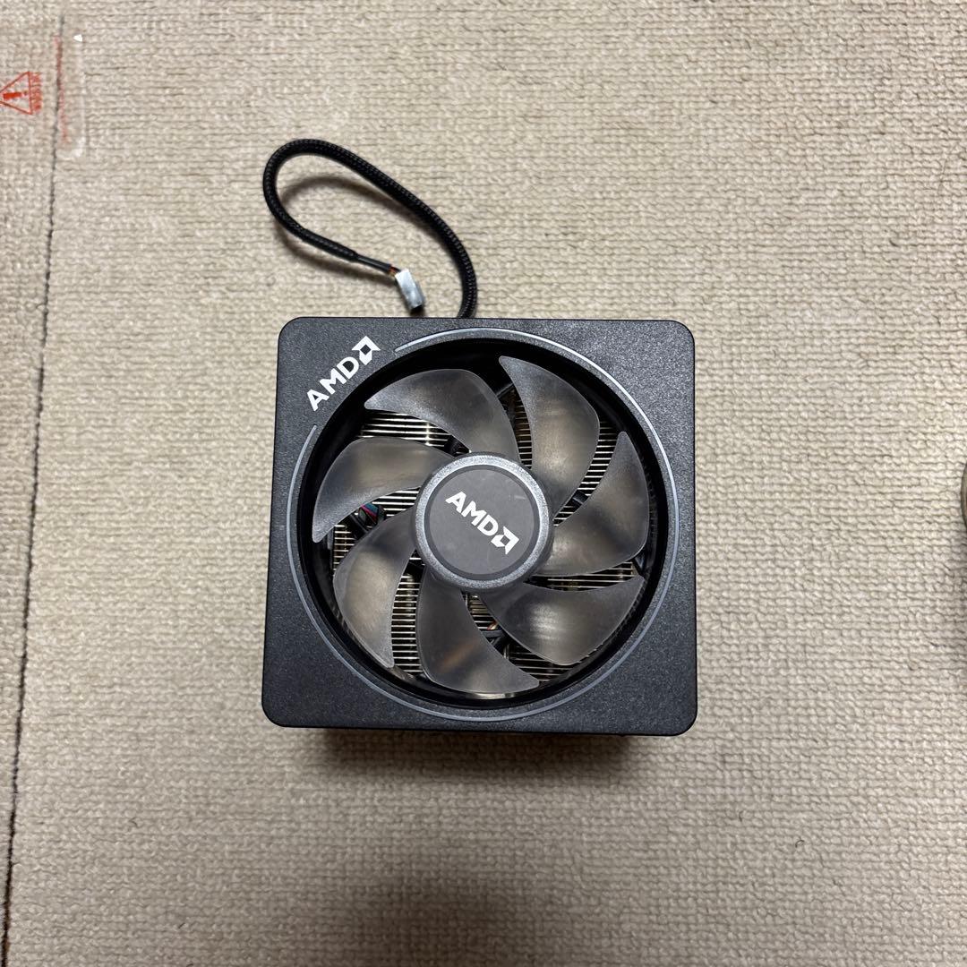 AMD Ryzen 7 3700X CPU リテールクーラー付き