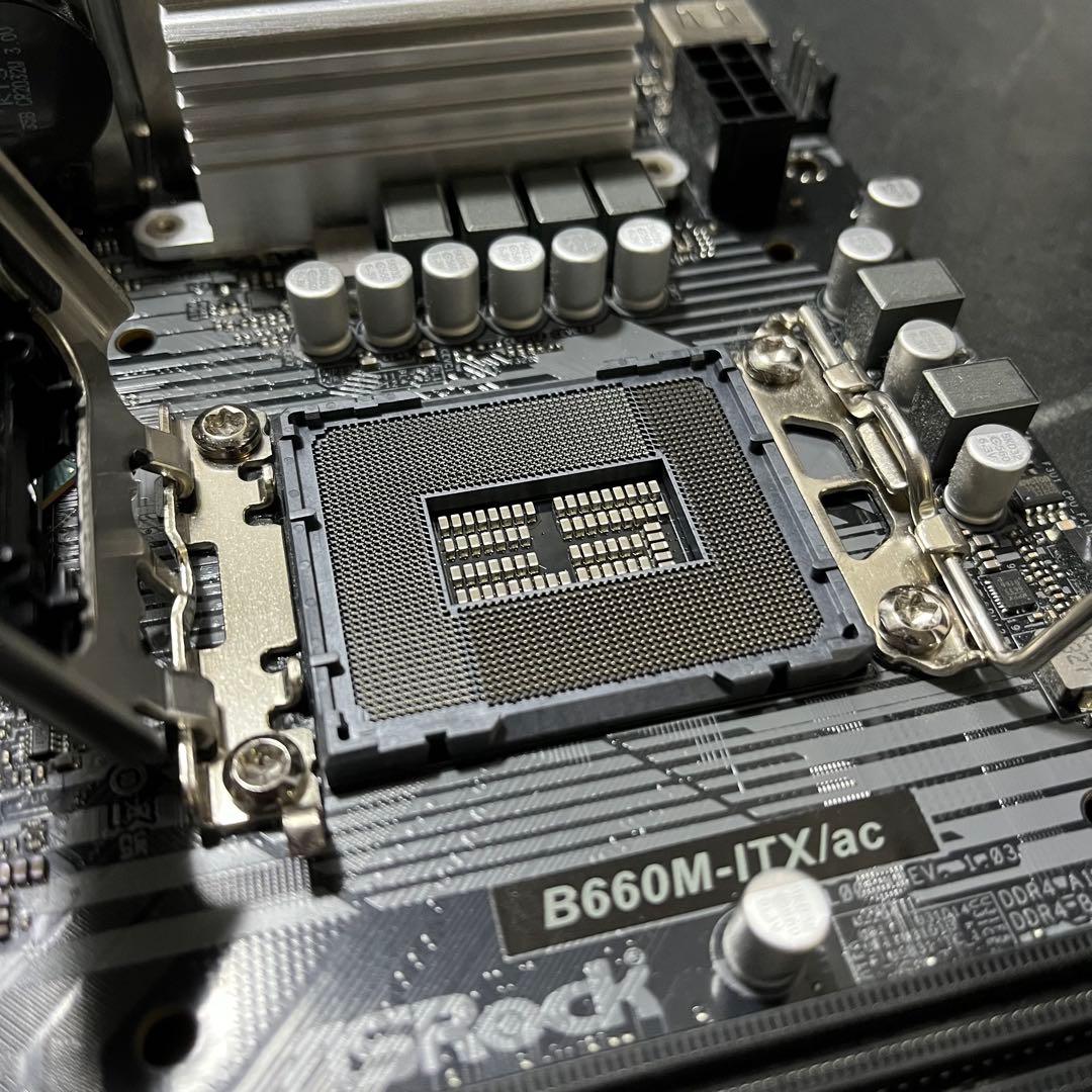 ASRock　B660M-ITX/ac　Wi-Fi　付属品・外箱付き