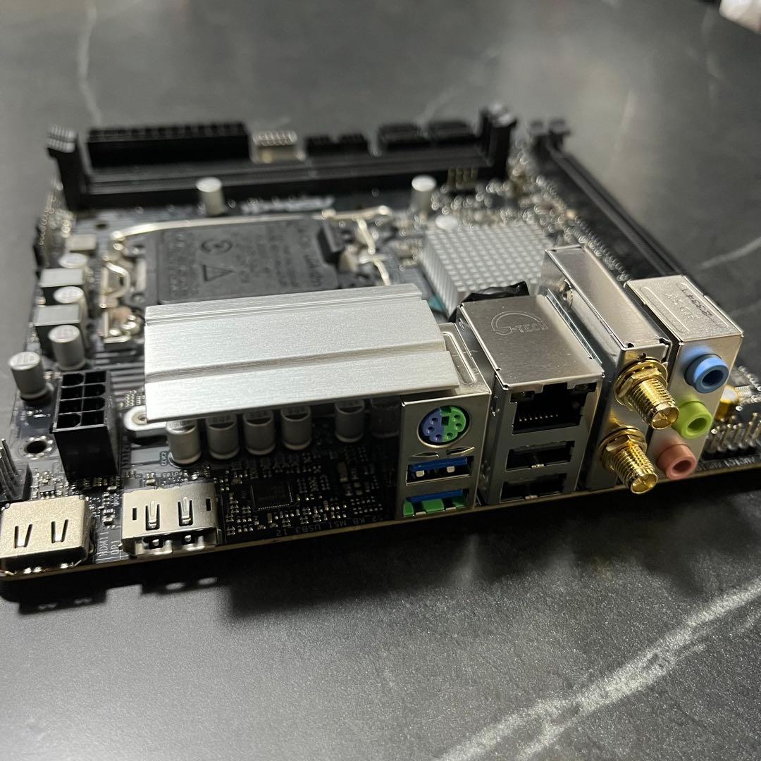 ASRock　B660M-ITX/ac　Wi-Fi　付属品・外箱付き