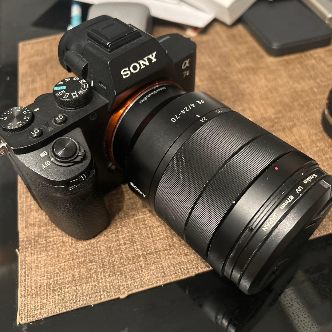 SONY α7 II ミラーレス一眼 + FE 24-70mmレンズ