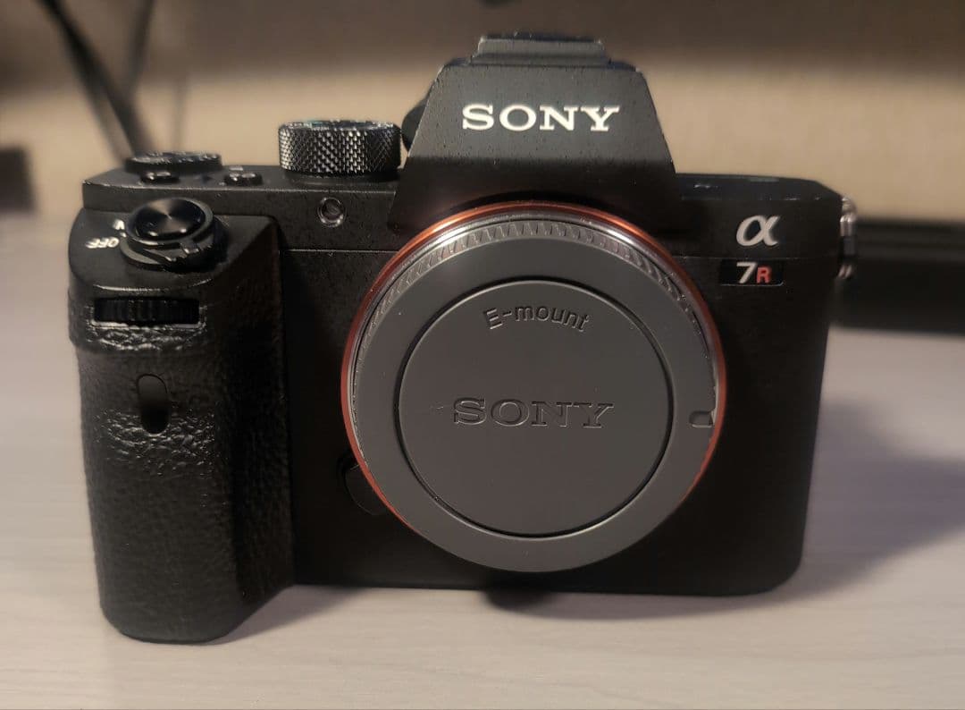 Sony α7R2 ミラーレス一眼(バッテリー2個あり)