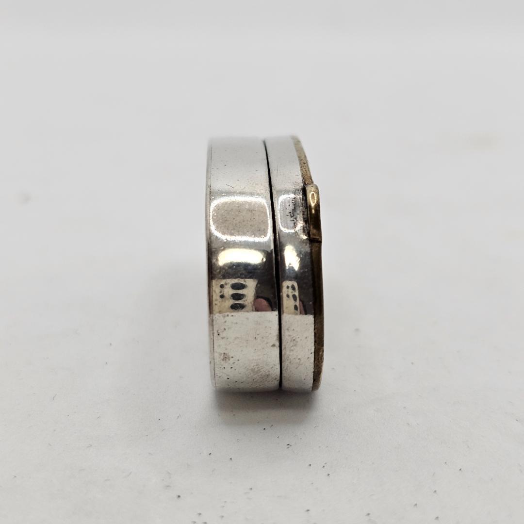 【珍品・骨董】アンティーク 壺から龍 （驚く老人）モチーフ シルバー製 小物入れ