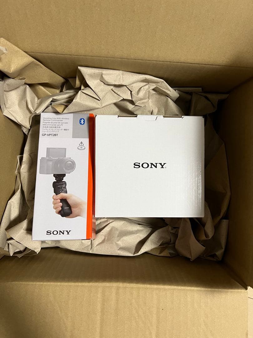 【美品】SONY ZV-E10 ホワイト ミラーレスカメラ 本体 三脚付き