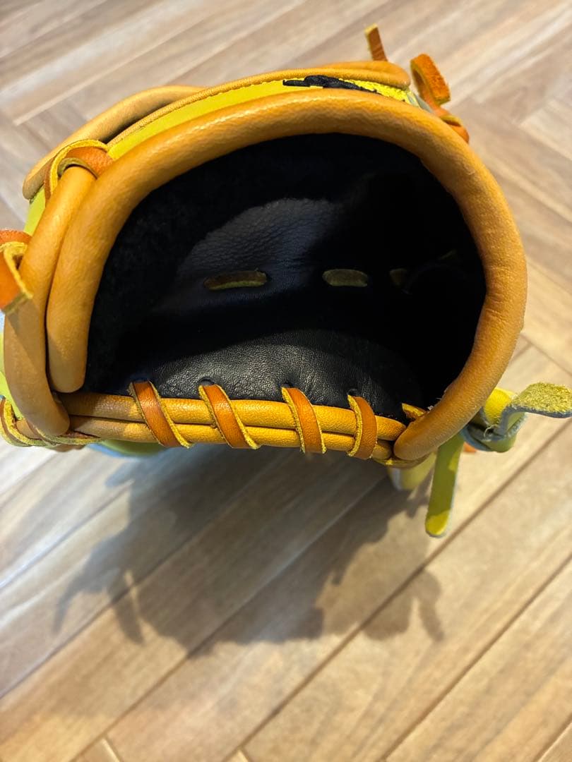 硬式外野手用　ヴァイシュラヴァナ