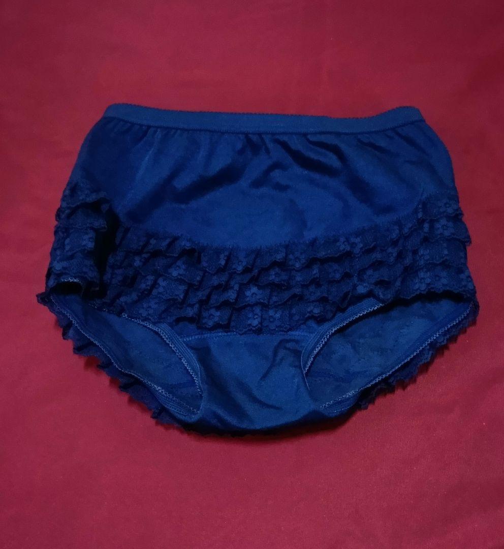 ネイビー フリル付き スカート・スコート