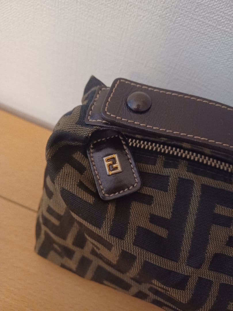 FENDI フェンディ ズッカ柄 ミニバッグ ポーチ
