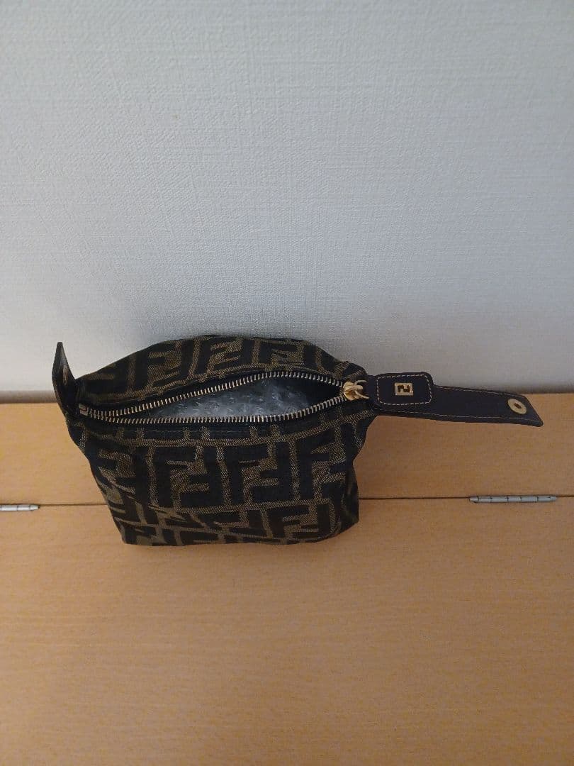 FENDI フェンディ ズッカ柄 ミニバッグ ポーチ