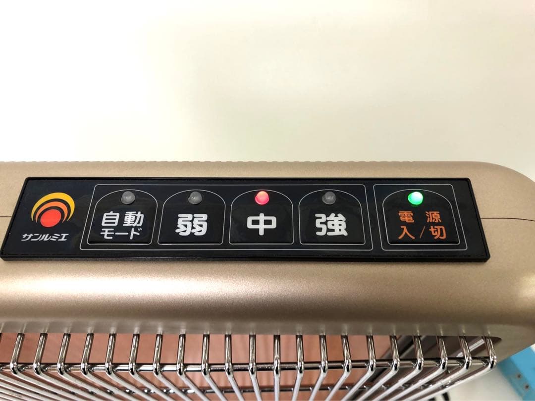 f879-24 サンルミエ・エクセラ7 遠赤外線暖房器　N700L-GR