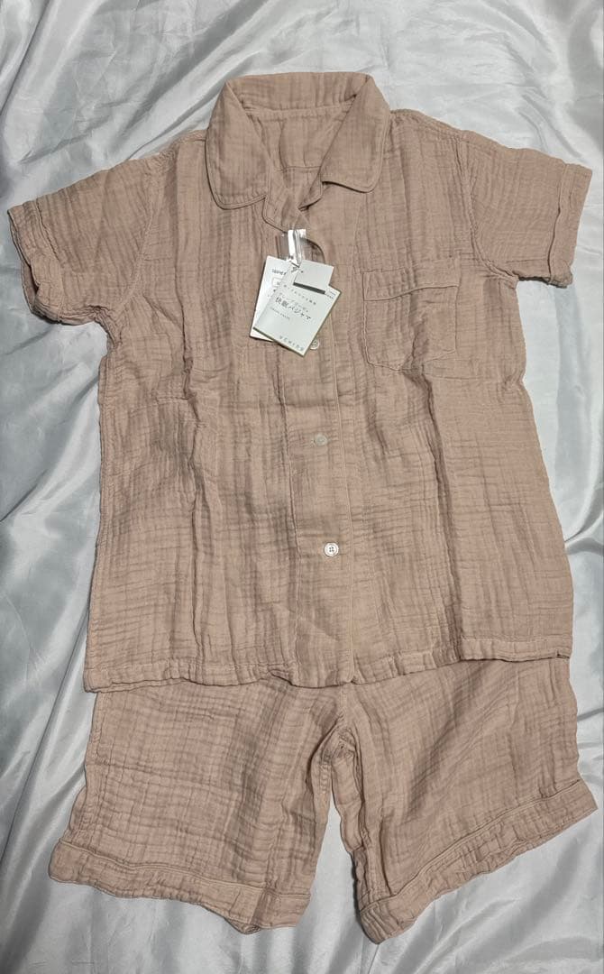 【新品未使用】ウチノ　クレープガーゼ 快眠パジャマ　レディース　M ピンク　半袖