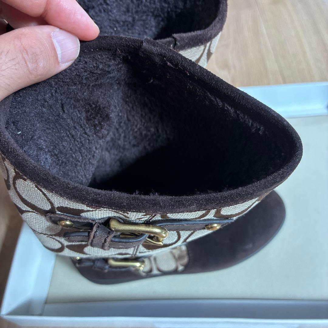 ひろにゃん　コーチブーツ