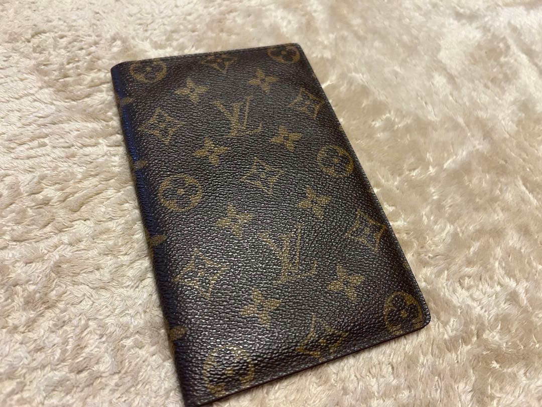 LOUIS VUITTON パスポートカバー