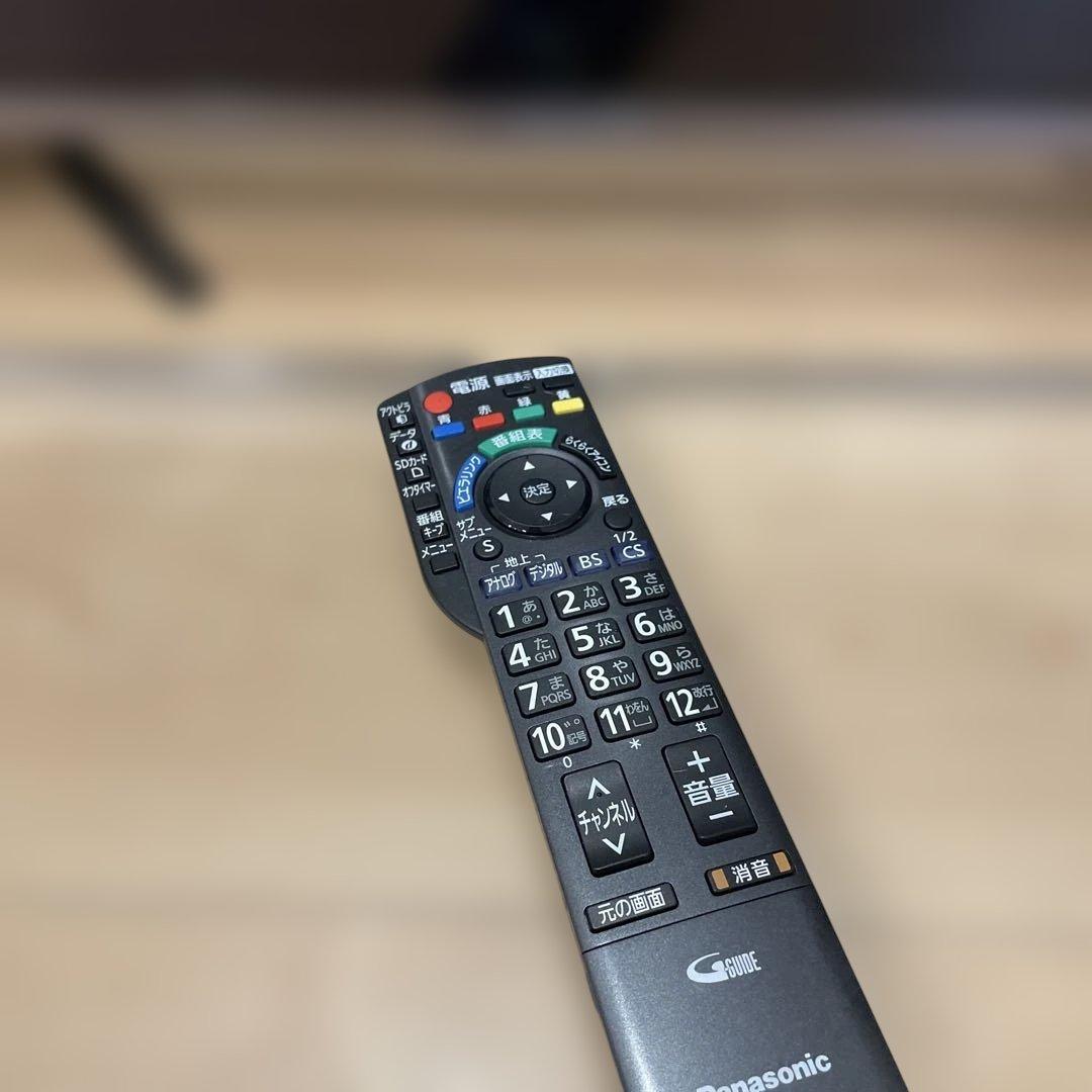 薄型テレビ 液晶テレビ VIERA TH-40AX700 リモコンあり