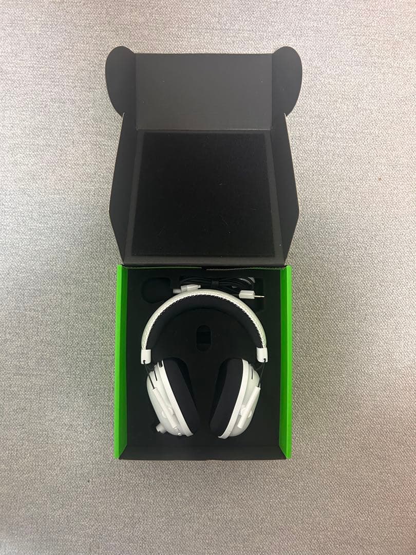 Razer BLACKSHARK V2 PRO ホワイトエディション