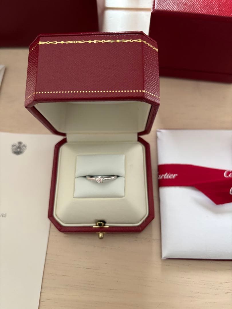 ほぼ未使用　Cartier ソリテールリング　ブリリアントカット ダイヤモンド