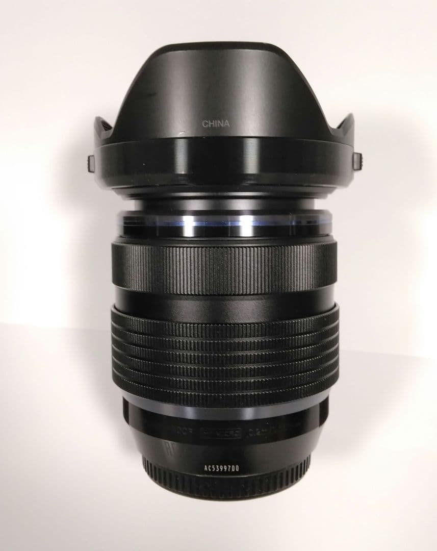 OLYMPUS ED 12-40mm F2.8 PRO ズームレンズ