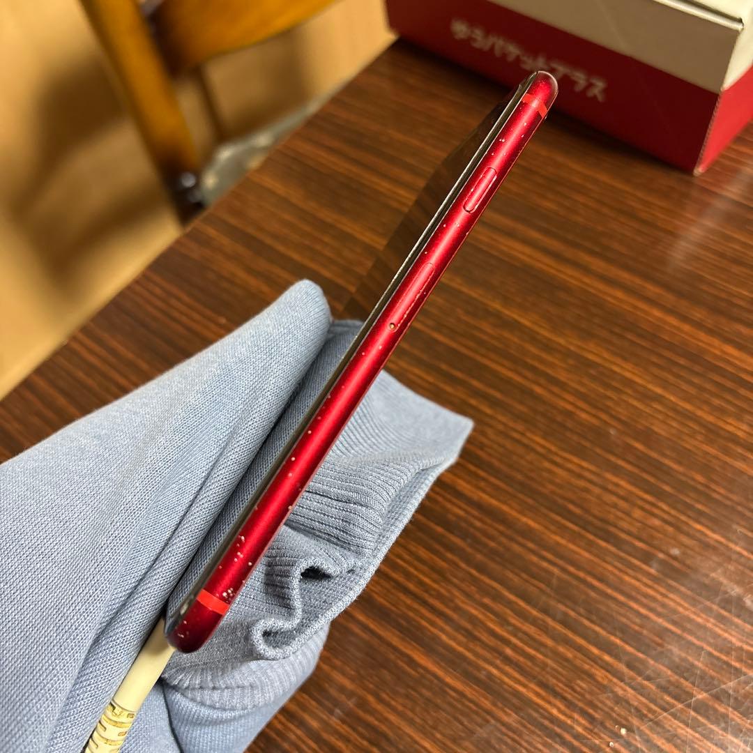 Apple iPhone8 (赤) 本体