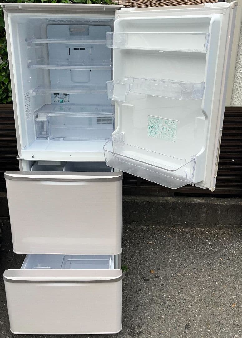 特価シャーププラズマクラスター大型3ドア冷凍冷蔵庫350L横縞模様
