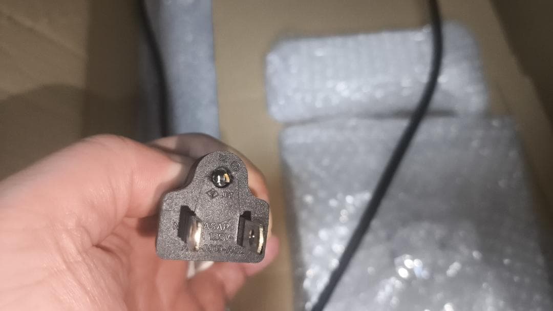 I-ODATA 27型4K 他モニター１枚・アーム＋補強プレート＋スペーサー付き