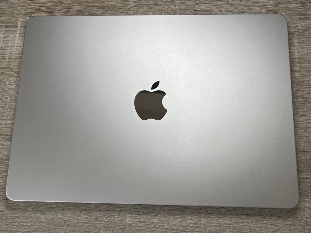 【バッテリー交換済み】MacBookAir 2022 13 8GB 512GB