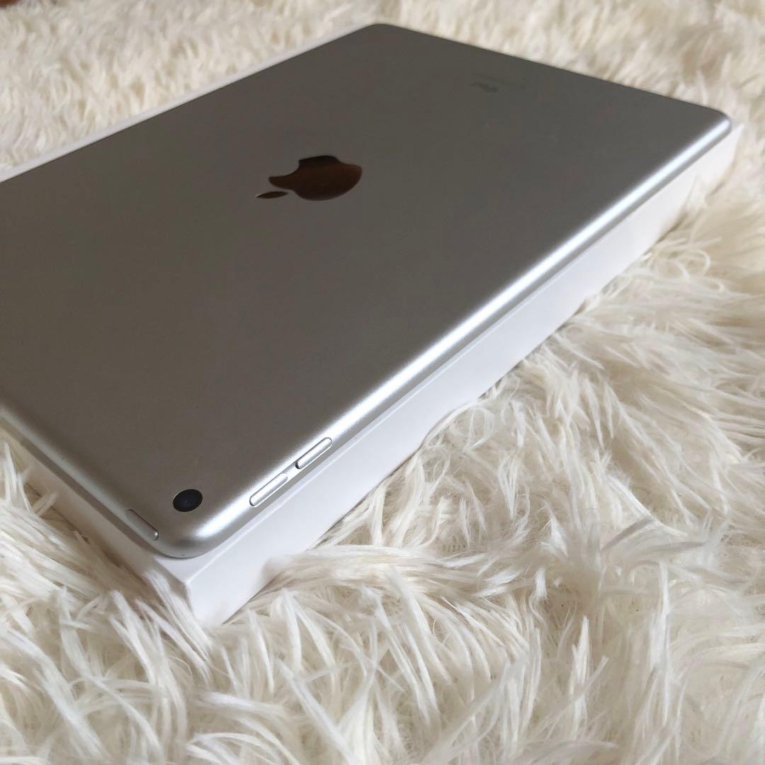 【完動品】iPad Air3 64GB Wi-Fi 【付属品】【すぐ発送】