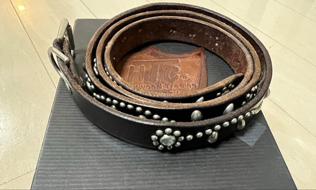 HTC スタッズナローベルト　ブラック 34インチ　箱付き