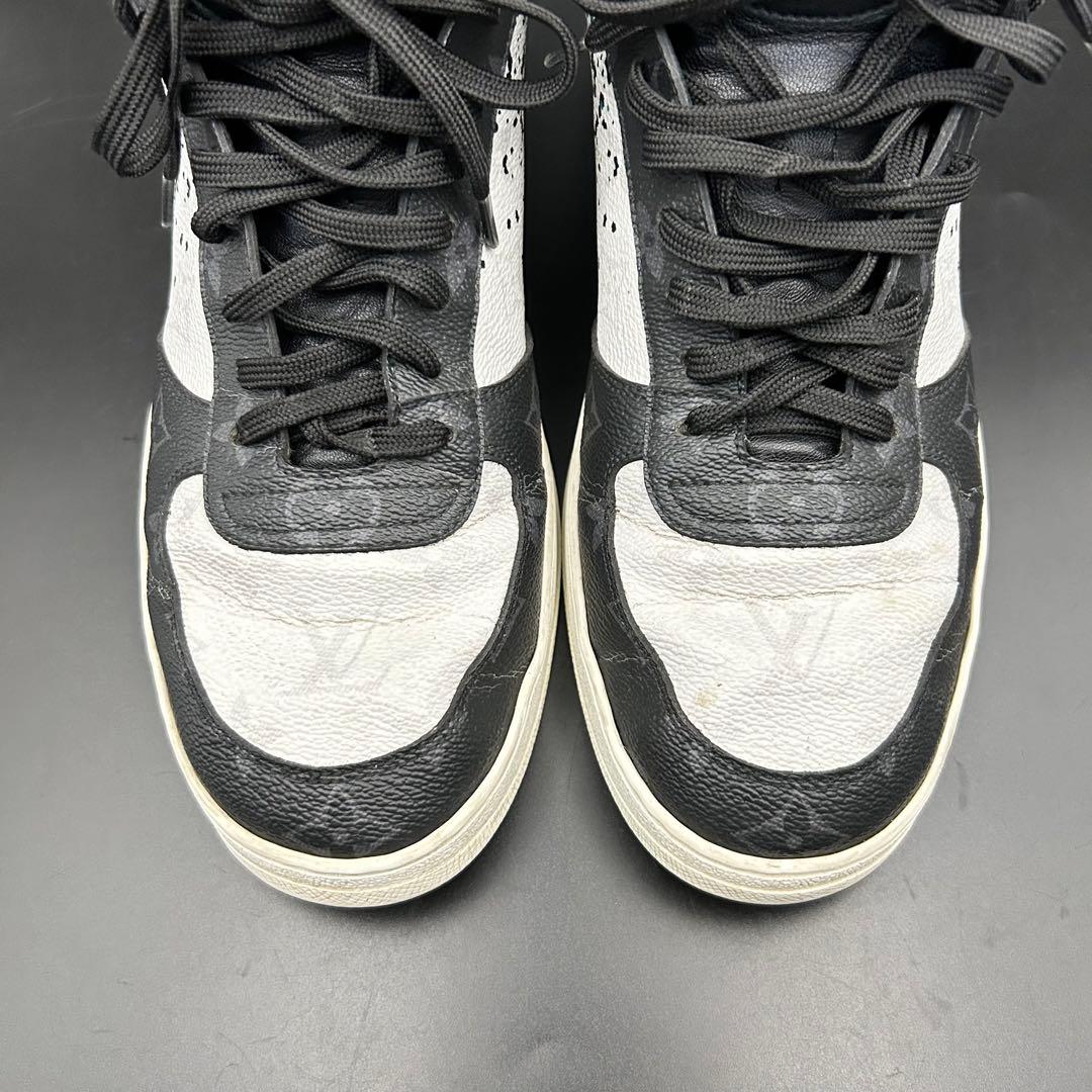 ルイヴィトン リヴォリライン スニーカー モノグラム メンズ レザー 白