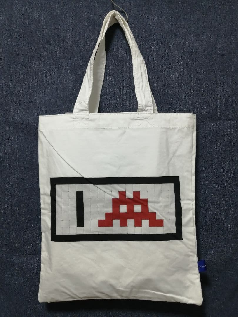 ♂♀新品・コラボ・トートバッグ【ギャルソンシャツ×Invader】プリント　白