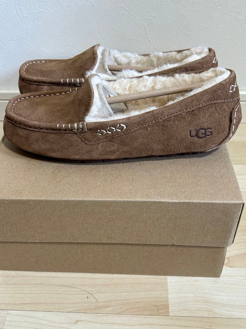 UGG Ansley モカシン　ブラウン