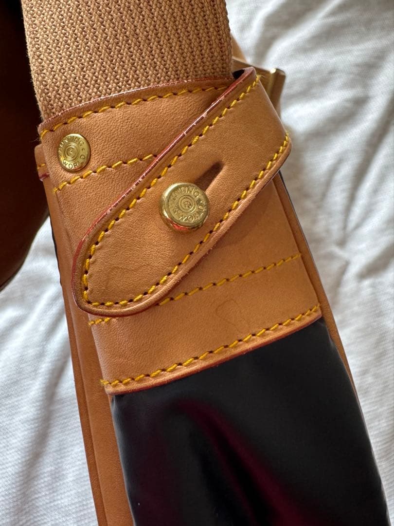 【美品】ハンティングワールド　HUNTING WORLD バチュー