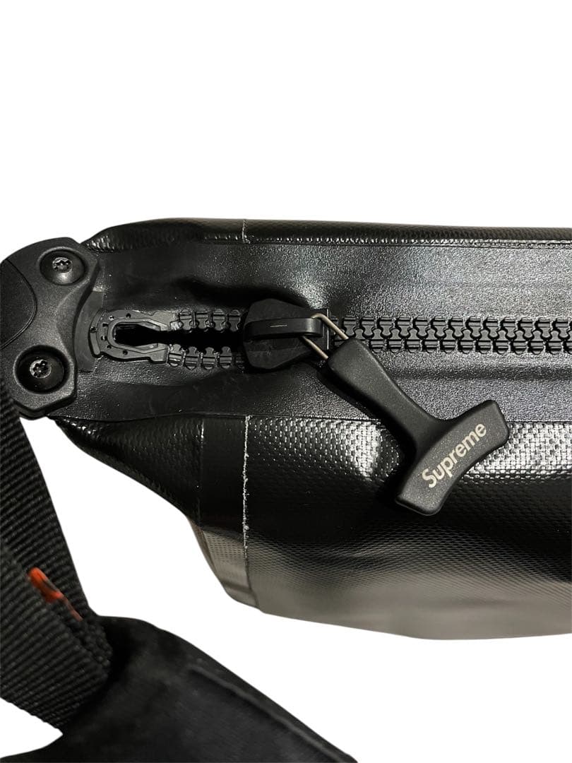 シュプリーム/オルトリーブコラボメッセンジャーバッグ　ブラック