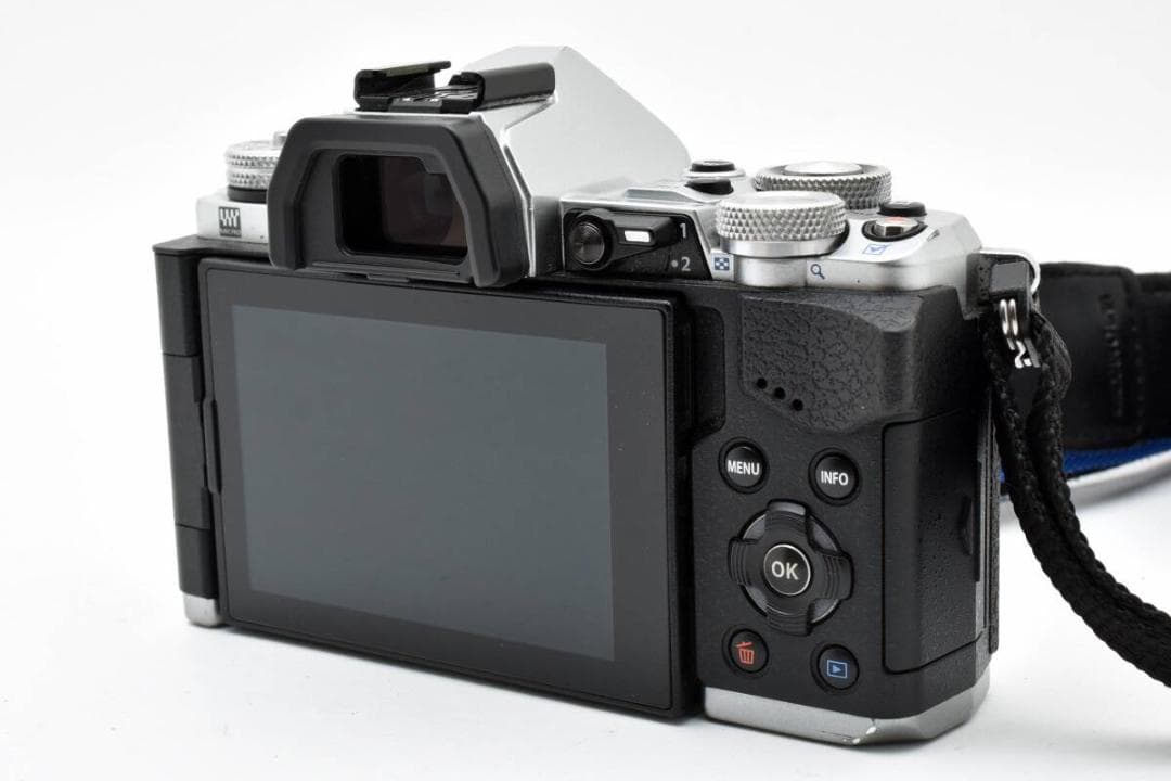 に*３様 オリンパス　OLYMPUS OM-D E-M5 Mark II ボディ