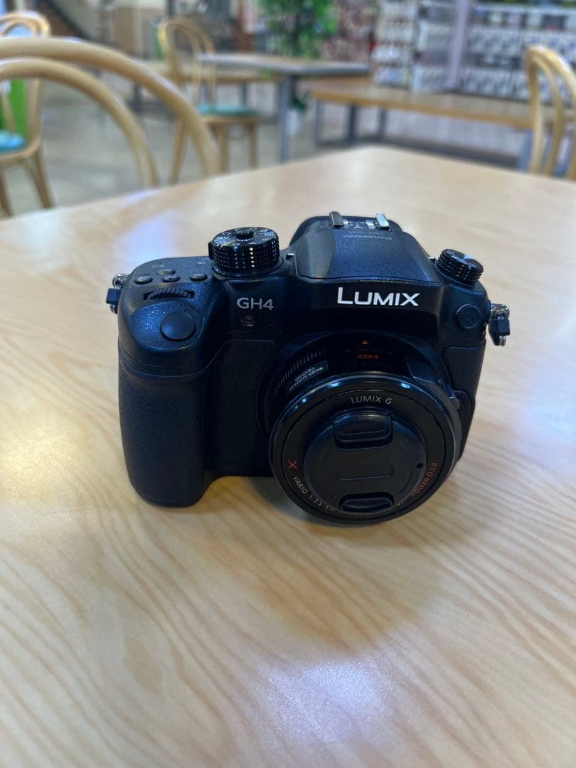 デジタルカメラ Panasonic Lumix GH4