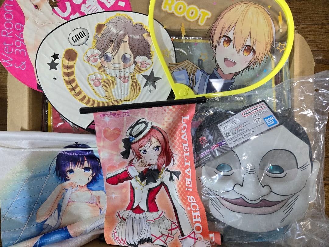 アニメグッズなど 140サイズ ノンジャンル 大量 まとめ売り 約530点