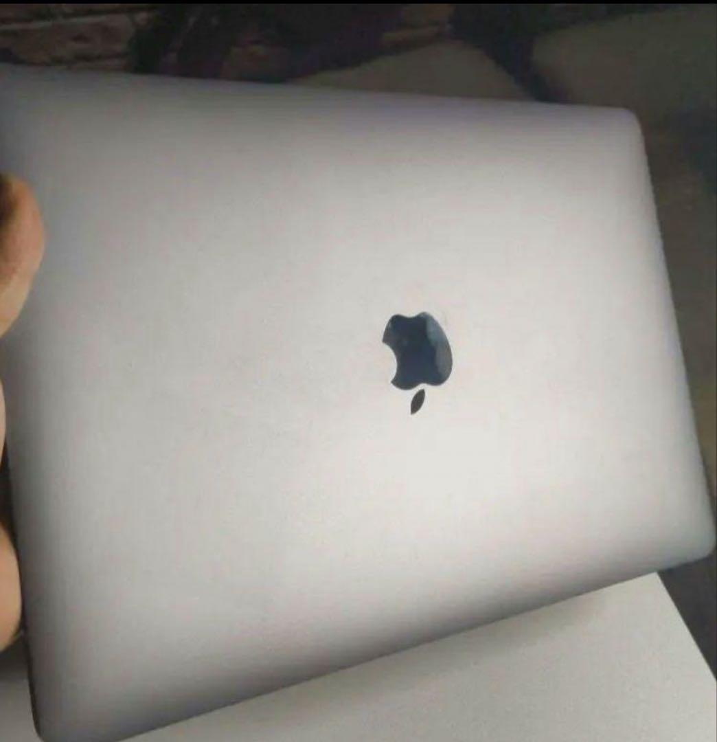 Apple MacBook pro 2020 intel（8G 512ギガ）
