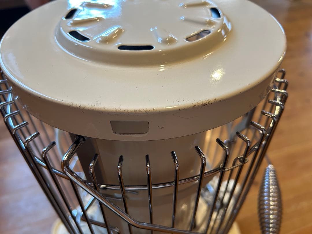 【美品】2024年製　アラジンストーブ　白